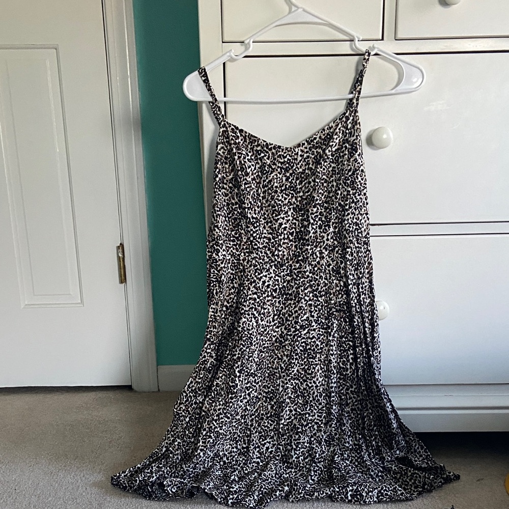 Old Navy Black and White Maxi Dress
